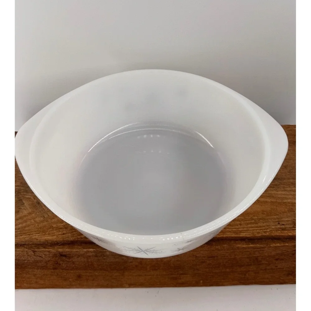 Vintage Glasbake 4 Quart Milk Glass Casserole Dish Blue Starburst Atomic‎ J-2354